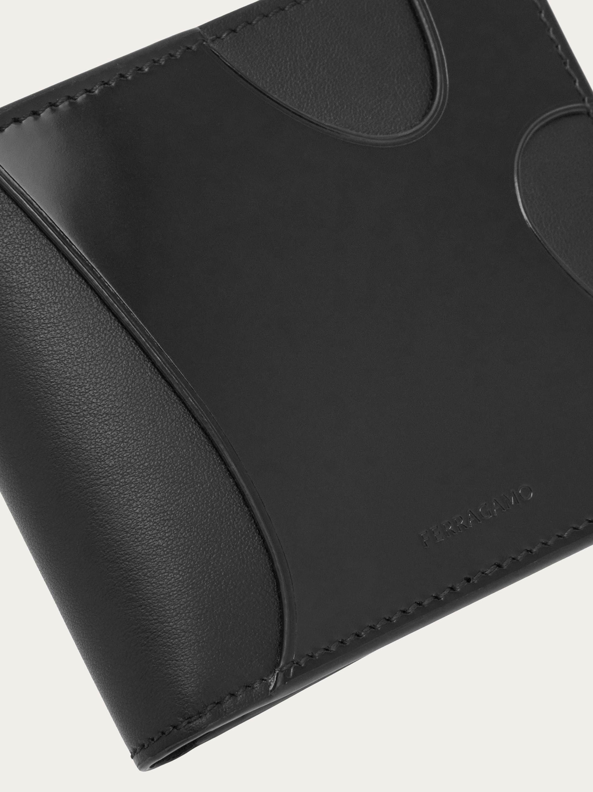 Ferragamo Hollowed-out Wallet In Black