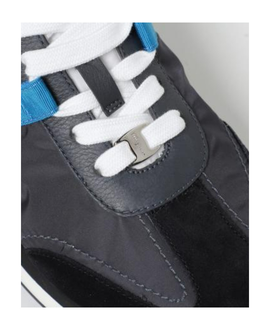 Ferragamo Logo Low-upper Sports Shoes In Black
