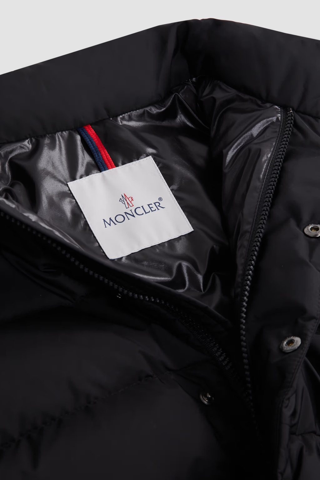 Moncler Klopas Down Jacket In Black