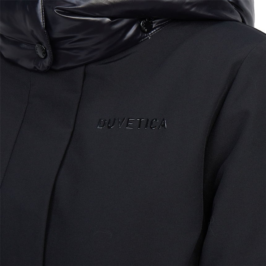 Duvetica Long-sleeved Hooded Down Jacket In Black