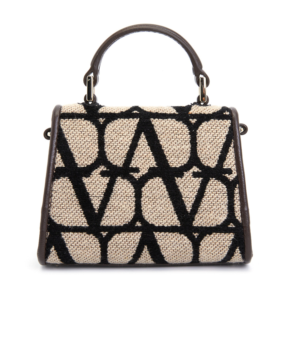 Valentino Logo Shoulder Bag In Black