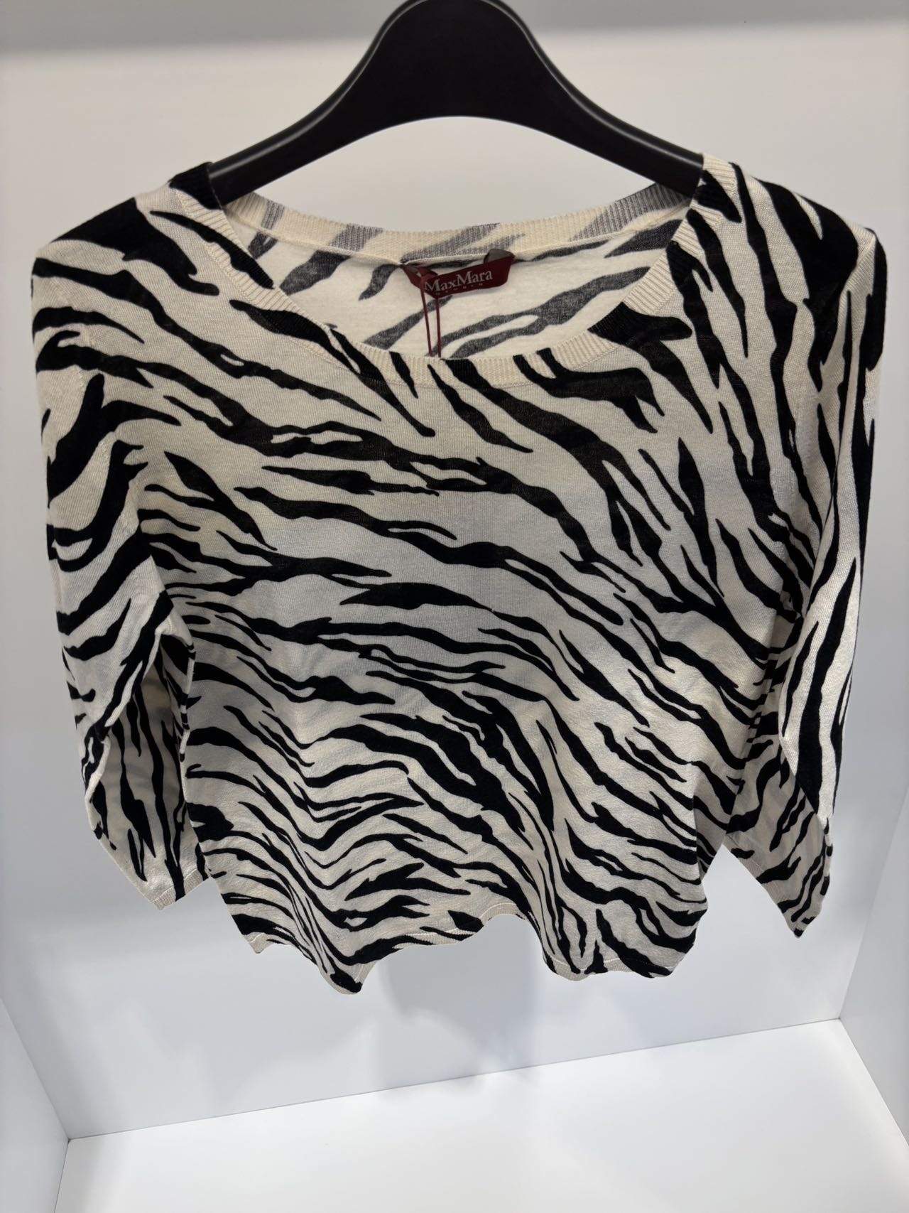 Max Mara Long-sleeved Sweater In Black