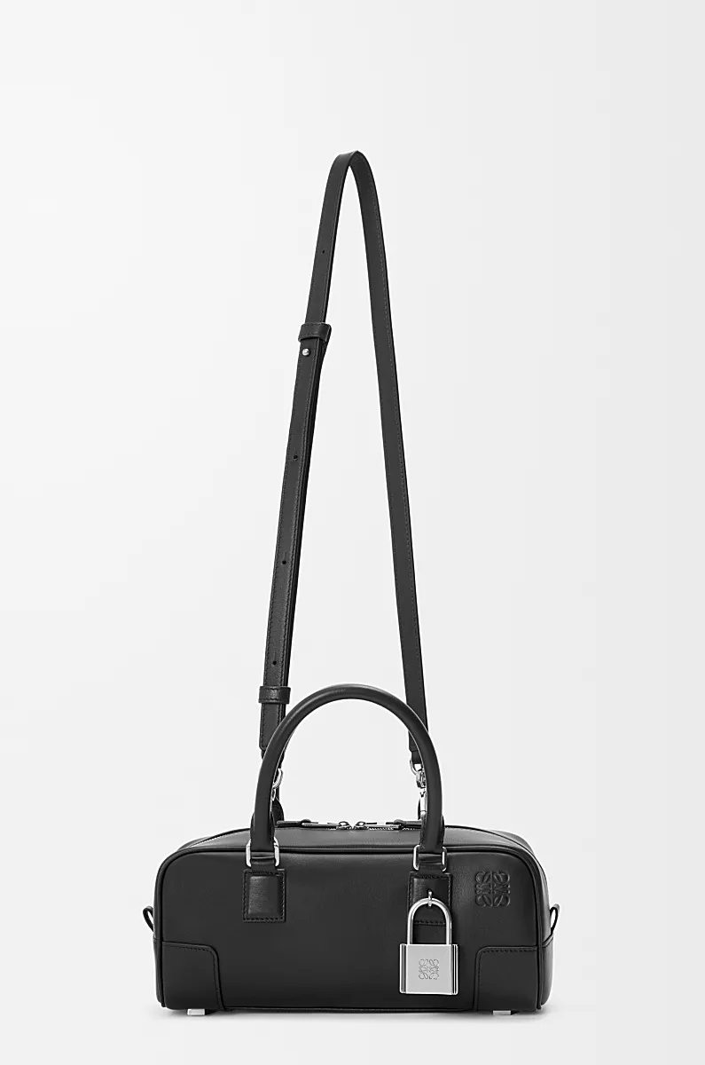 Loewe Womens Black Amazona 23 Cropped Leather Shoulder Bag In Black