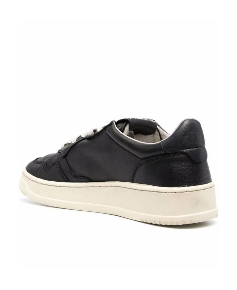 Autry Dallas Low-top Sneakers In Black