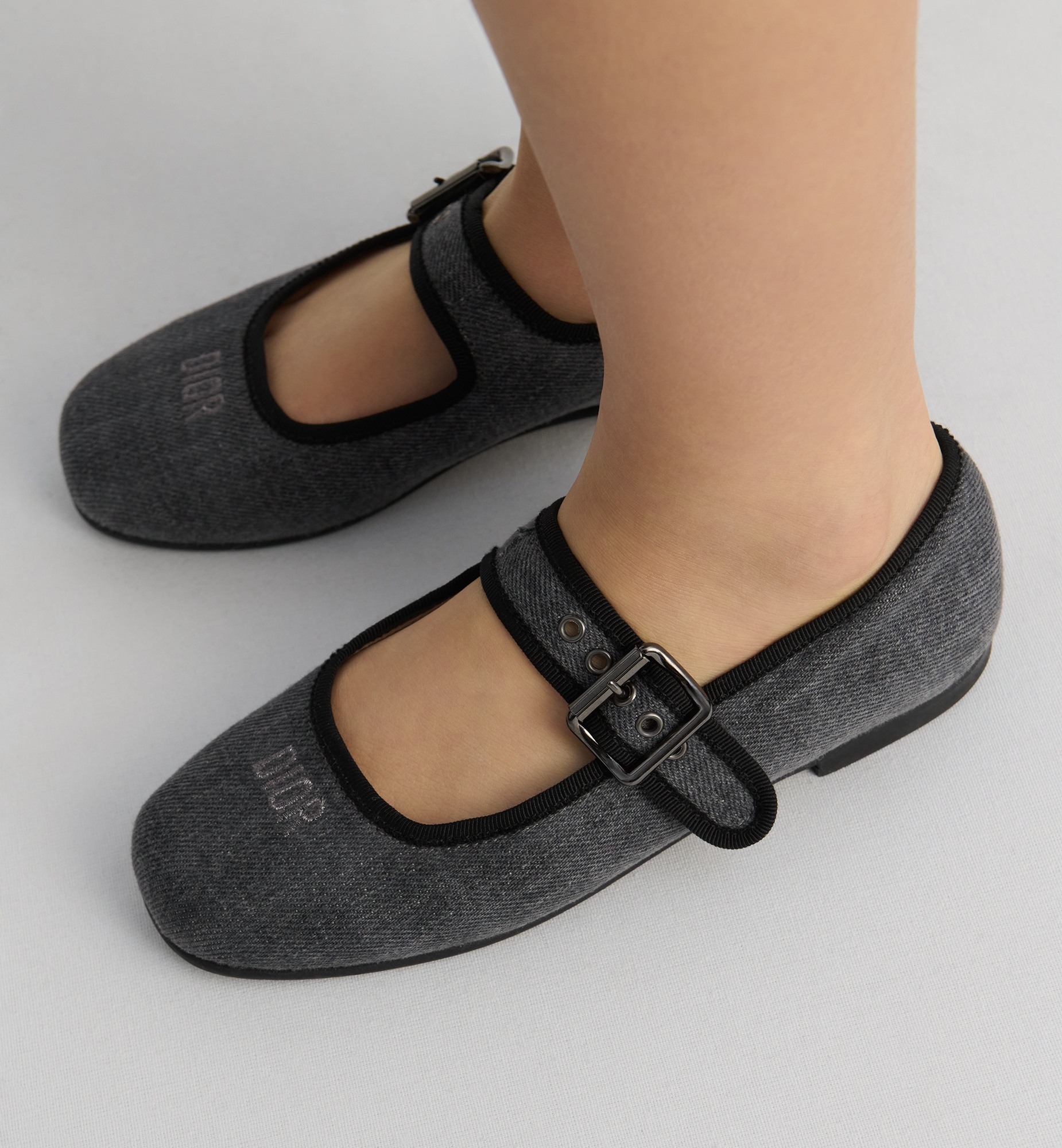 Dior Round-toed Ballet Flats In Gray