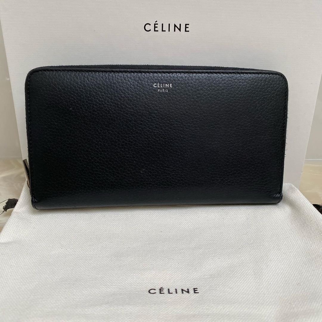 Celine Large Grain Leather Zipper Purse In Black