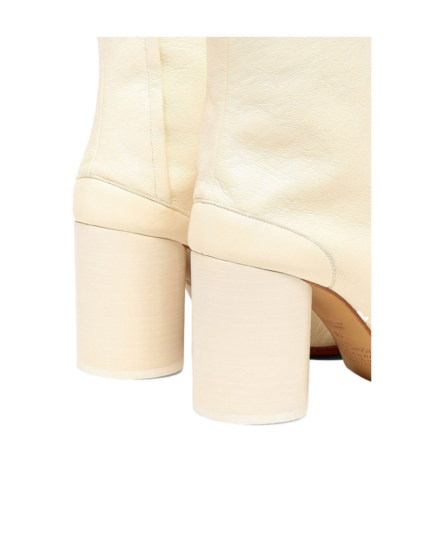 Maison Margiela Ankle-length Tabi Toe Boots In Soft Nappa Leather In Nude