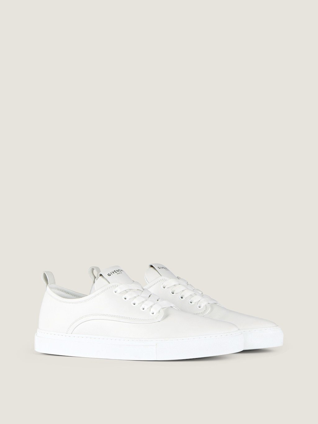 Givenchy Stylish Sneakers With Pull Tab And Round Toe In White