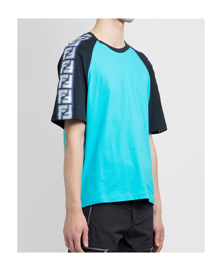 Fendi Logo Panelled T-shirt In Green