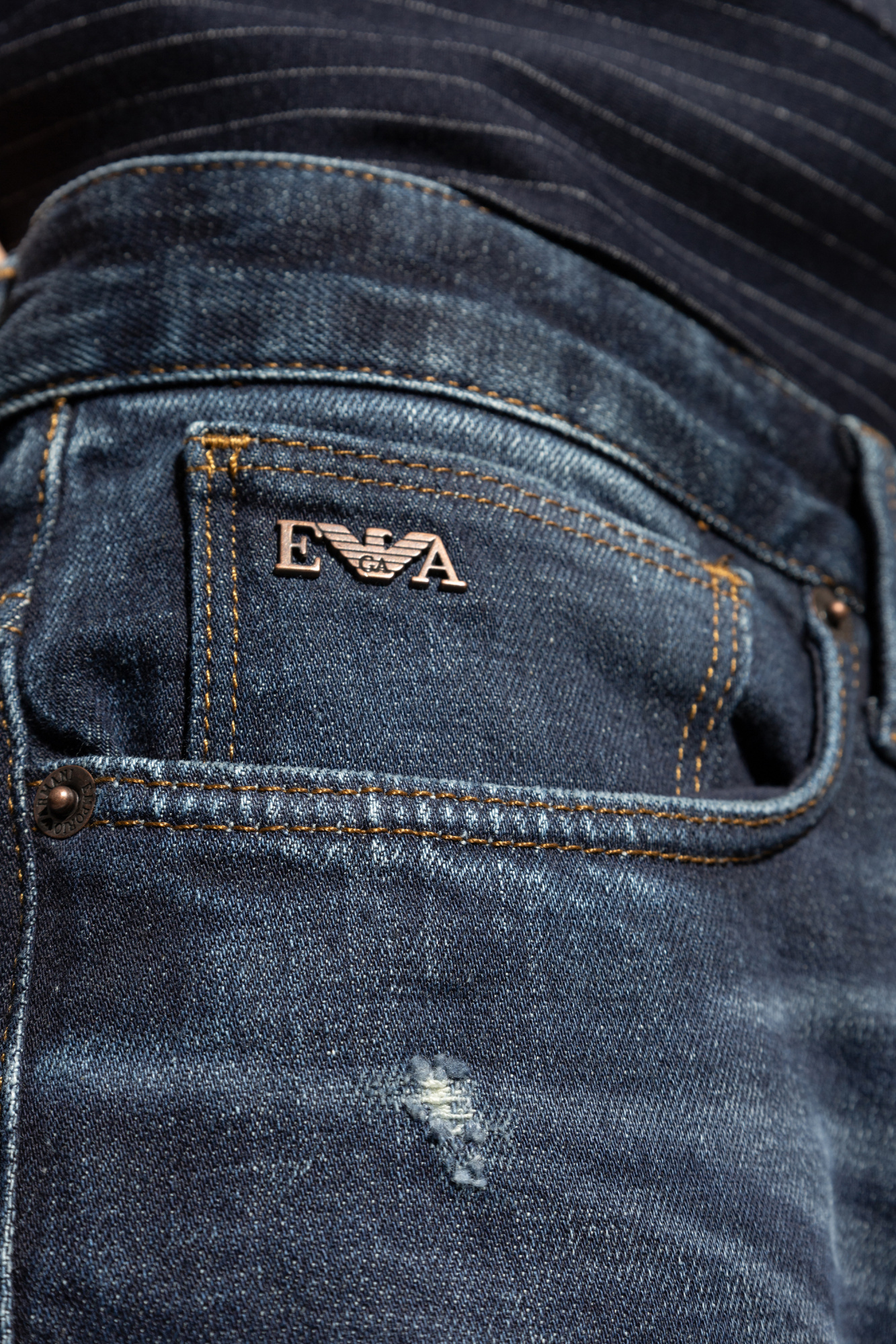 Emporio Armani J06 Slim-fit Jeans In Black