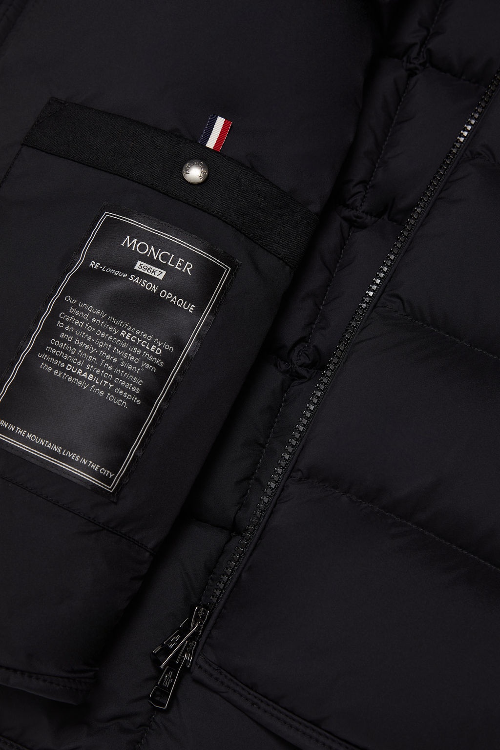 Moncler Black Nylon Estagnous Down Jacket In Black