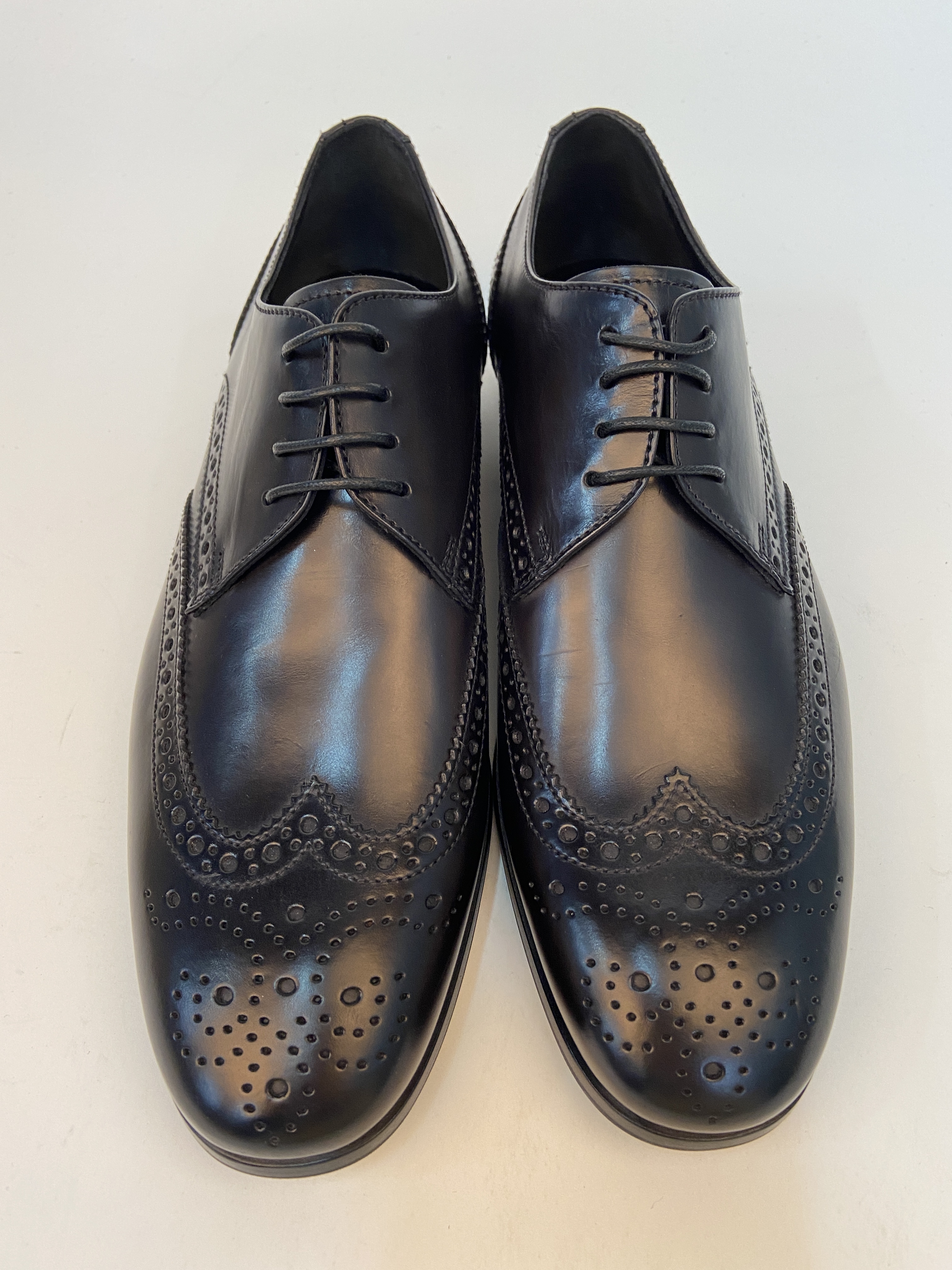 Giorgio Armani Logo Leisure Business Shoes In Black