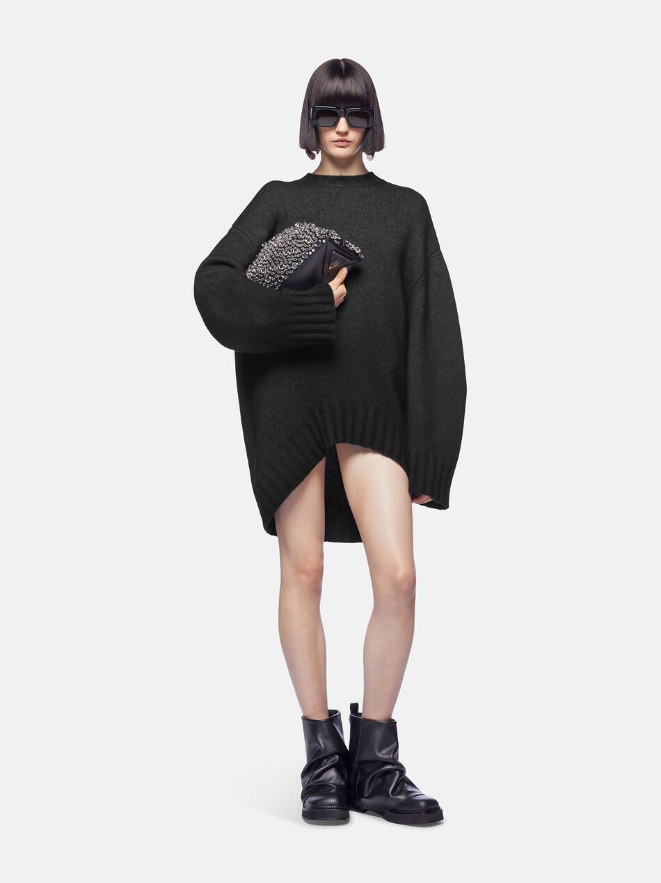 Attico Round-neck And Long-sleeved Sweater In Black