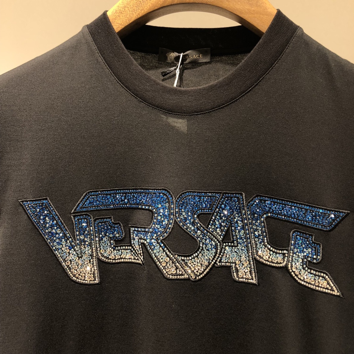 Versace Logo Round Neck T-shirt In Black