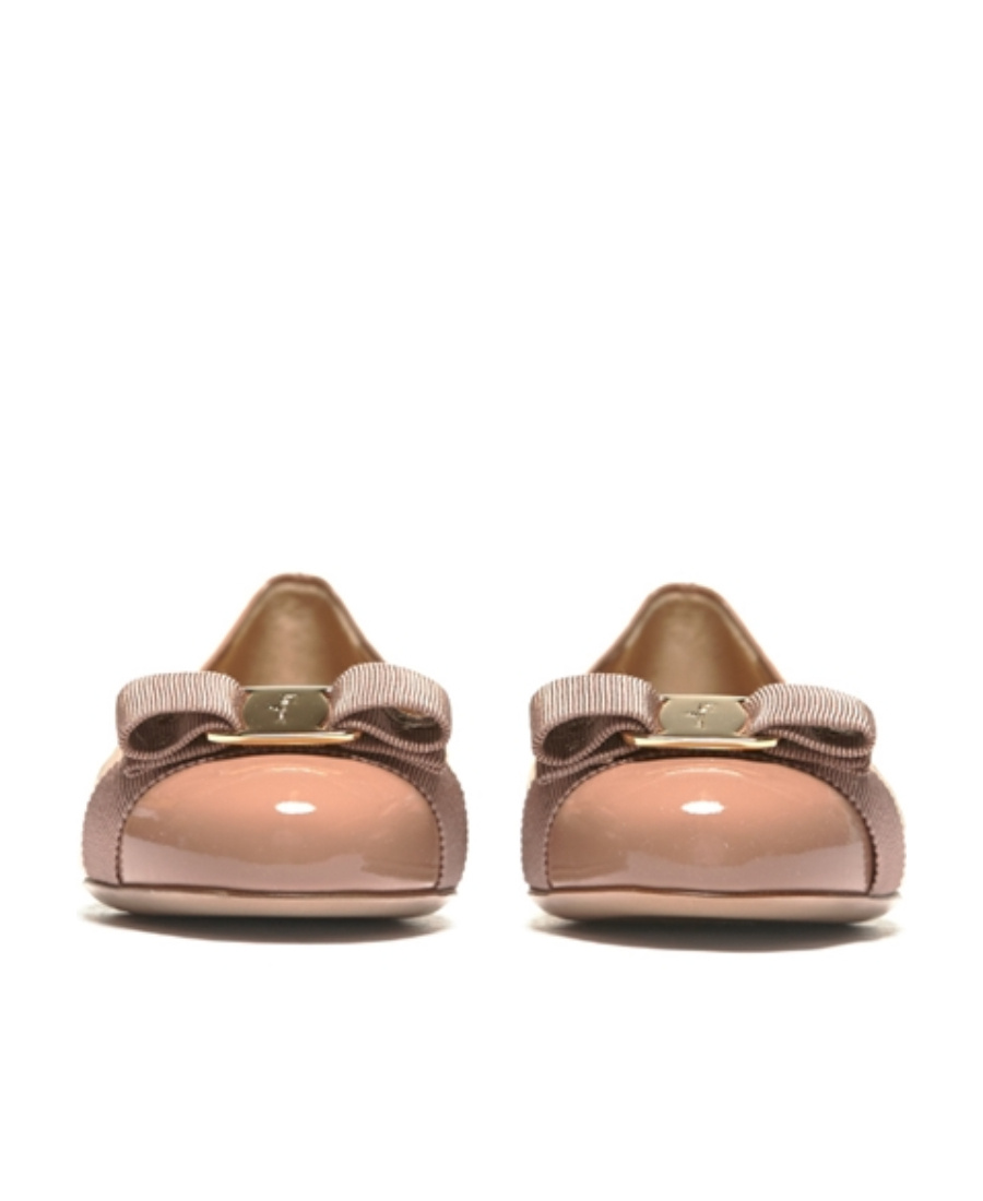Ferragamo Varina Bow-detailed Patent-leather Ballet Flats In Pink