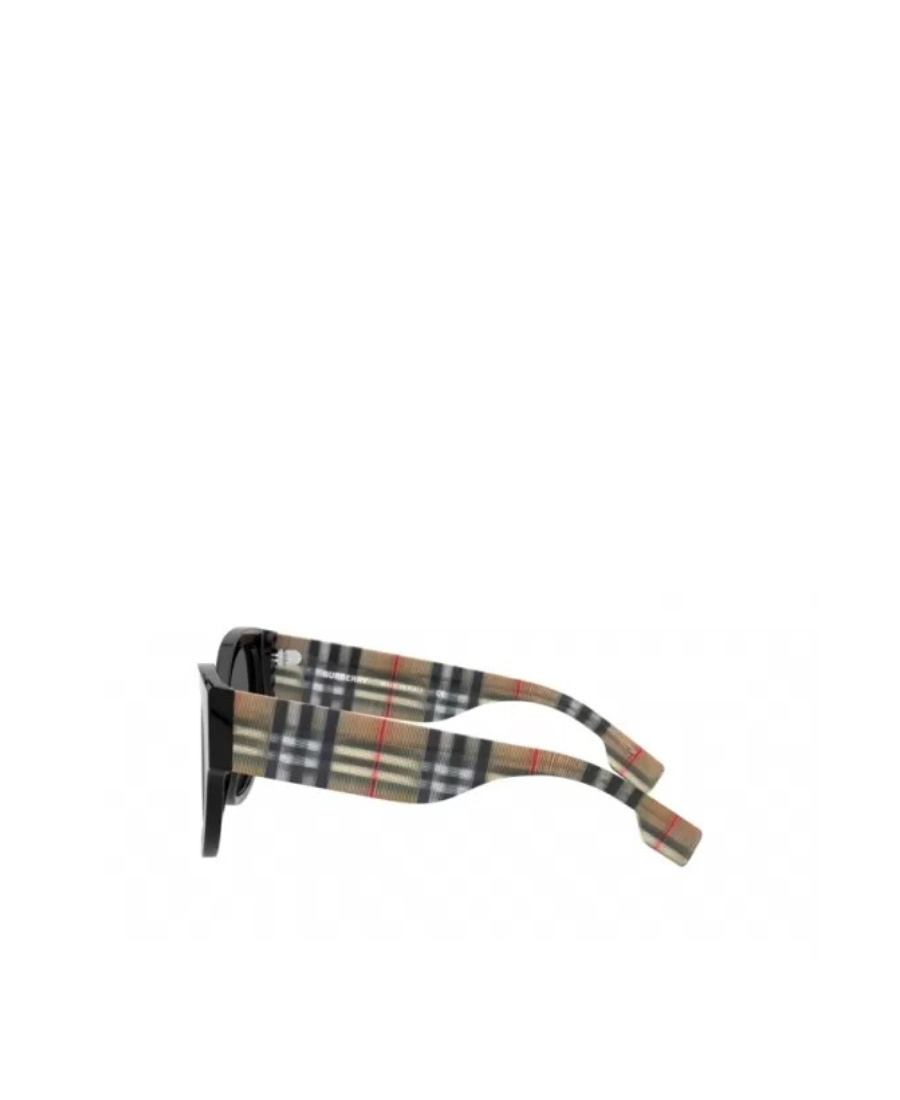 Burberry Logo Sunglasses In Black
