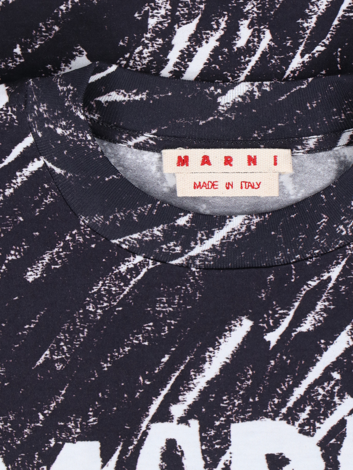 Marni T-shirt In Black