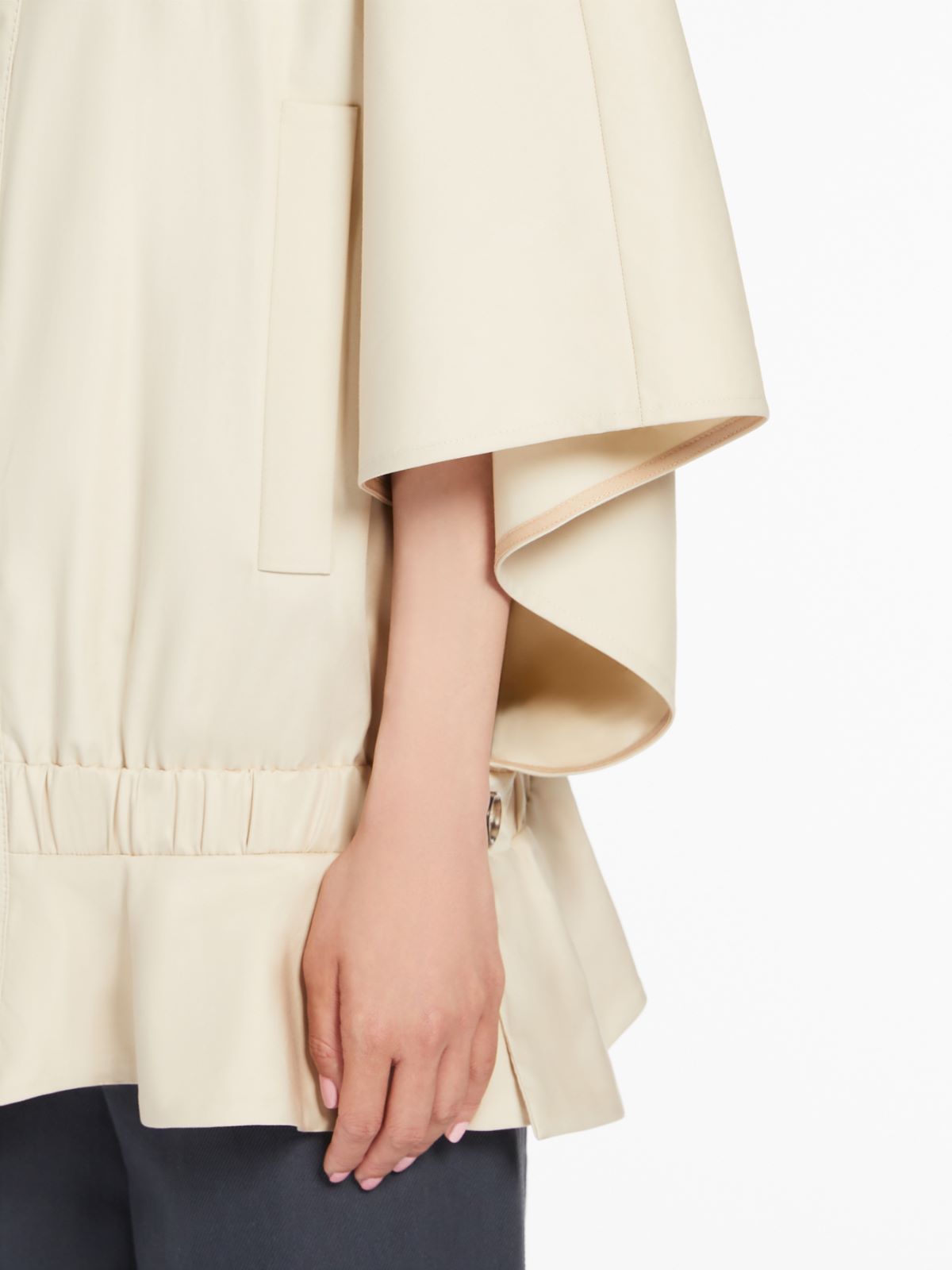 Max Mara Zippered Casual Jacket In White