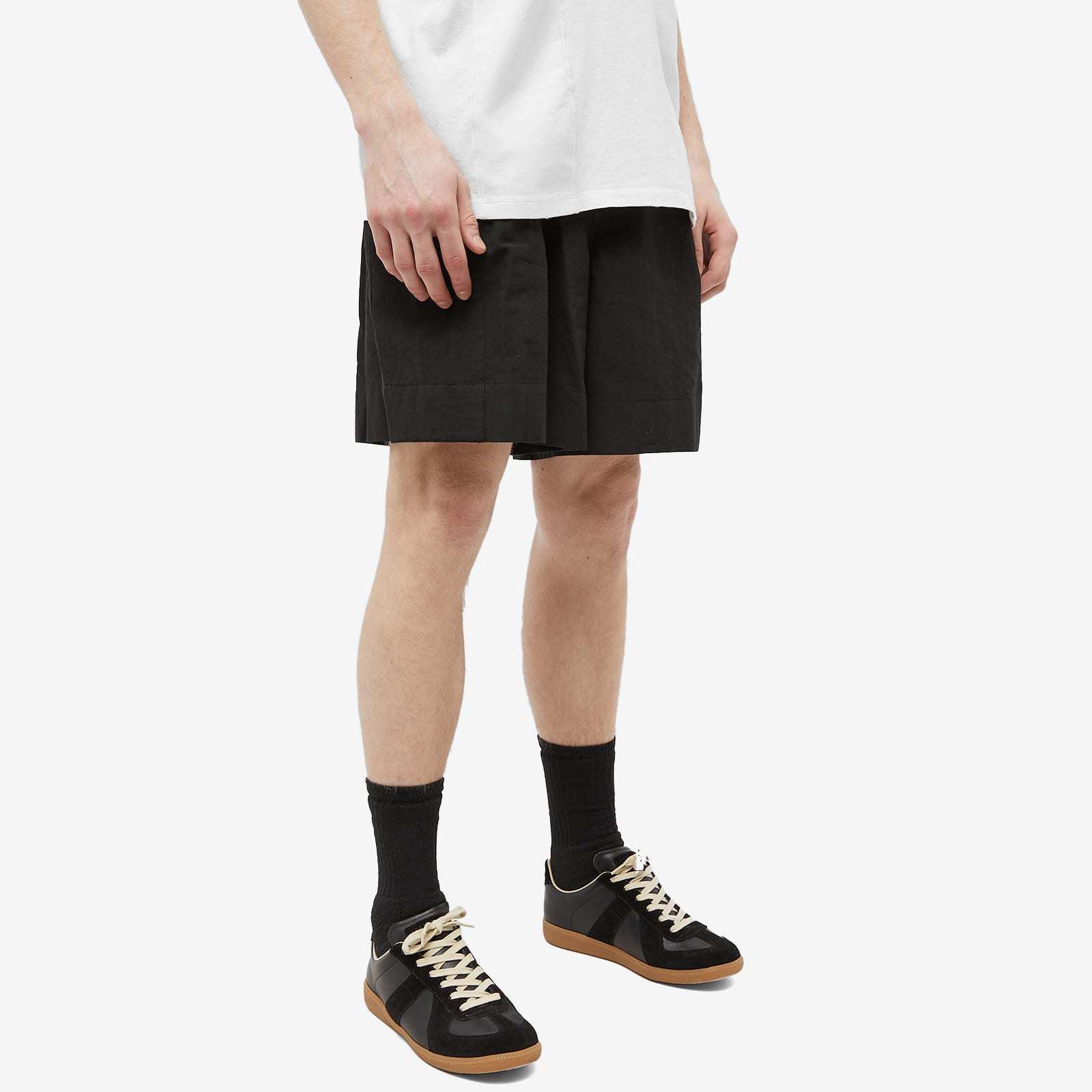 Wooyoungmi Cotton-hemp Blend Bermuda Shorts In Black