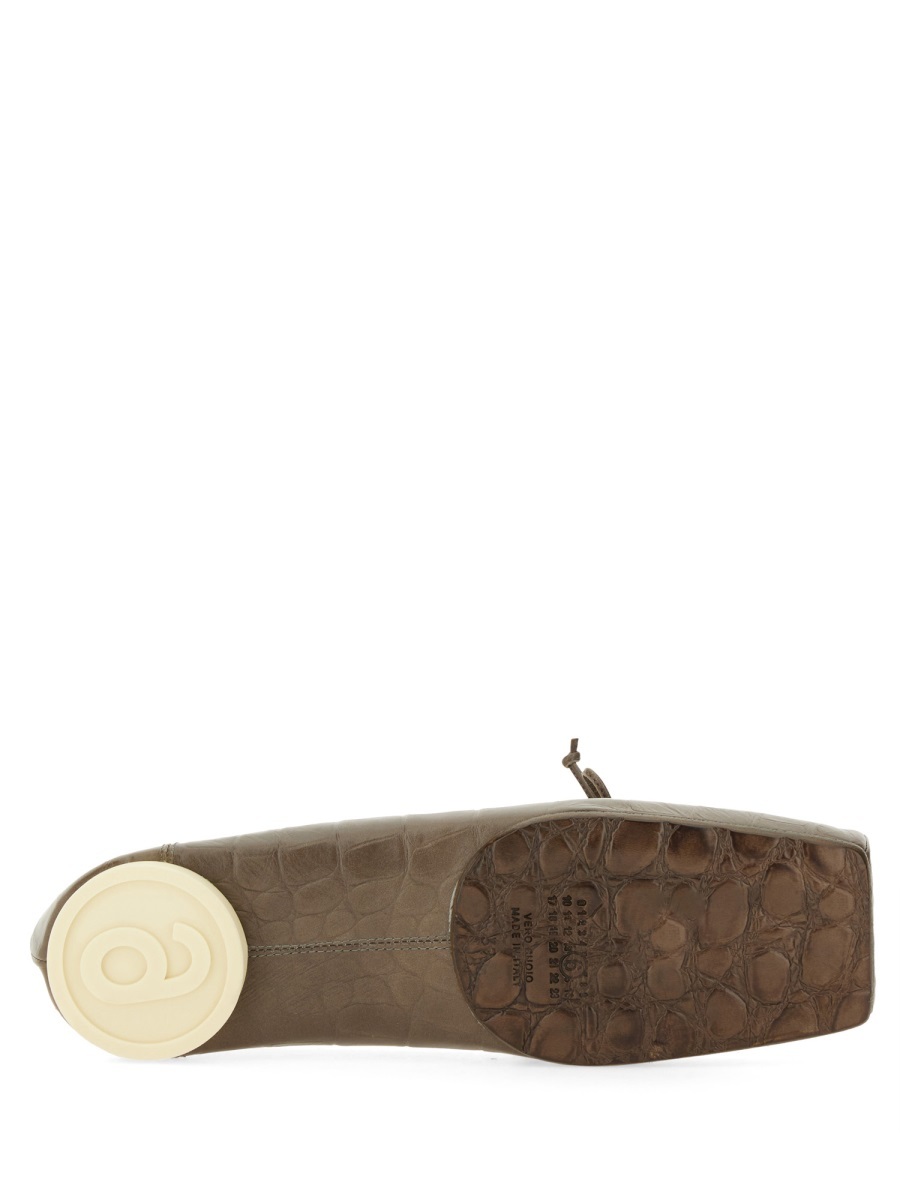 Mm6 Maison Margiela Crocodile-effect Leather Ballerina In Brown