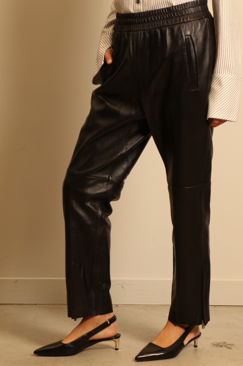 Golden Goose Leather Elastic-waist Cropped Trousers In Black