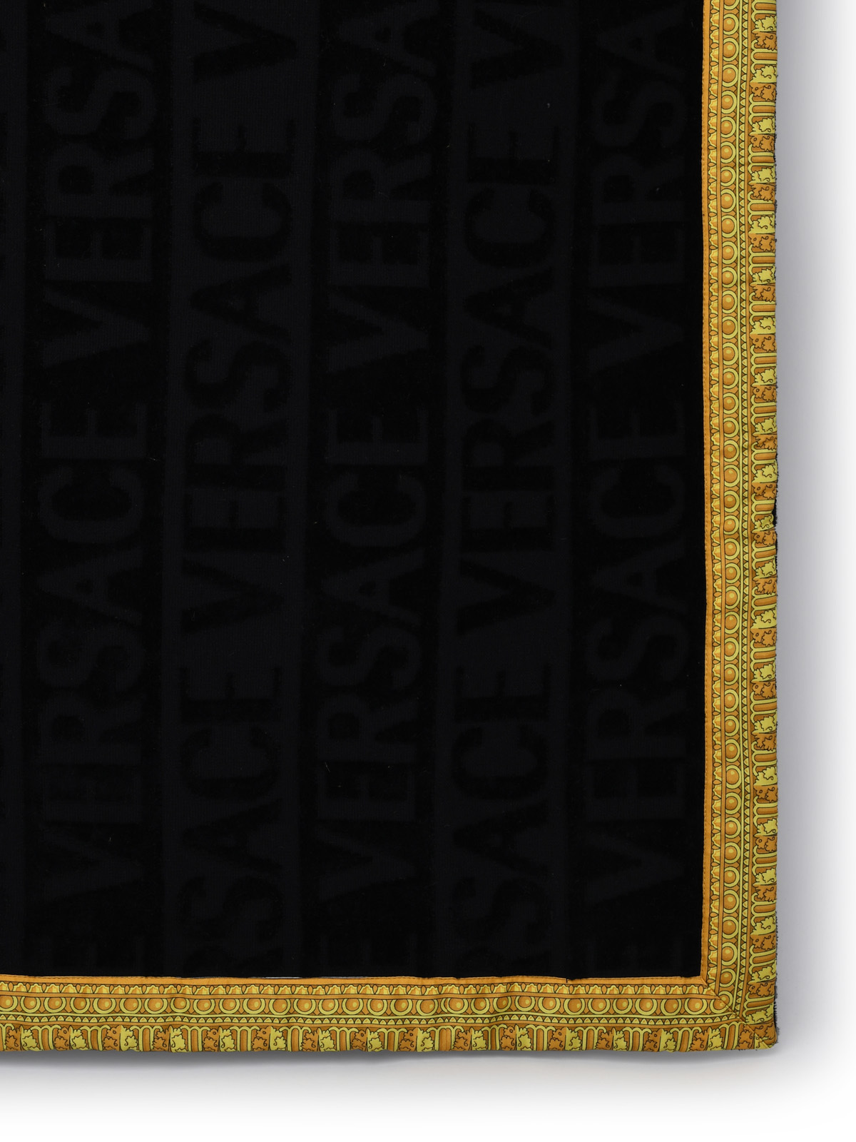 Versace Logo-jacquard Cotton Bathmat (58cm X 80cm) In Black
