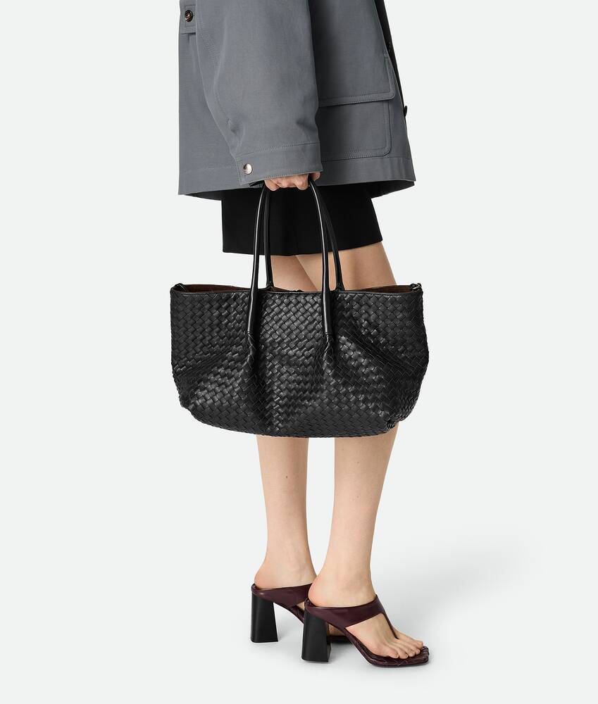 Bottega Veneta Pinacoteca Reversible Intrecciato Leather Tote In Black