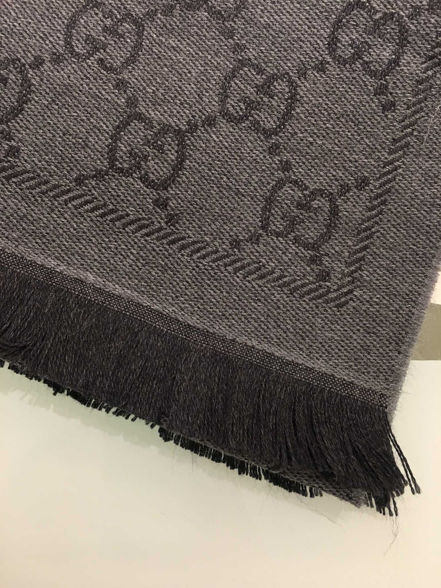 Gucci All-over Gg-logo Print Scarf In Black