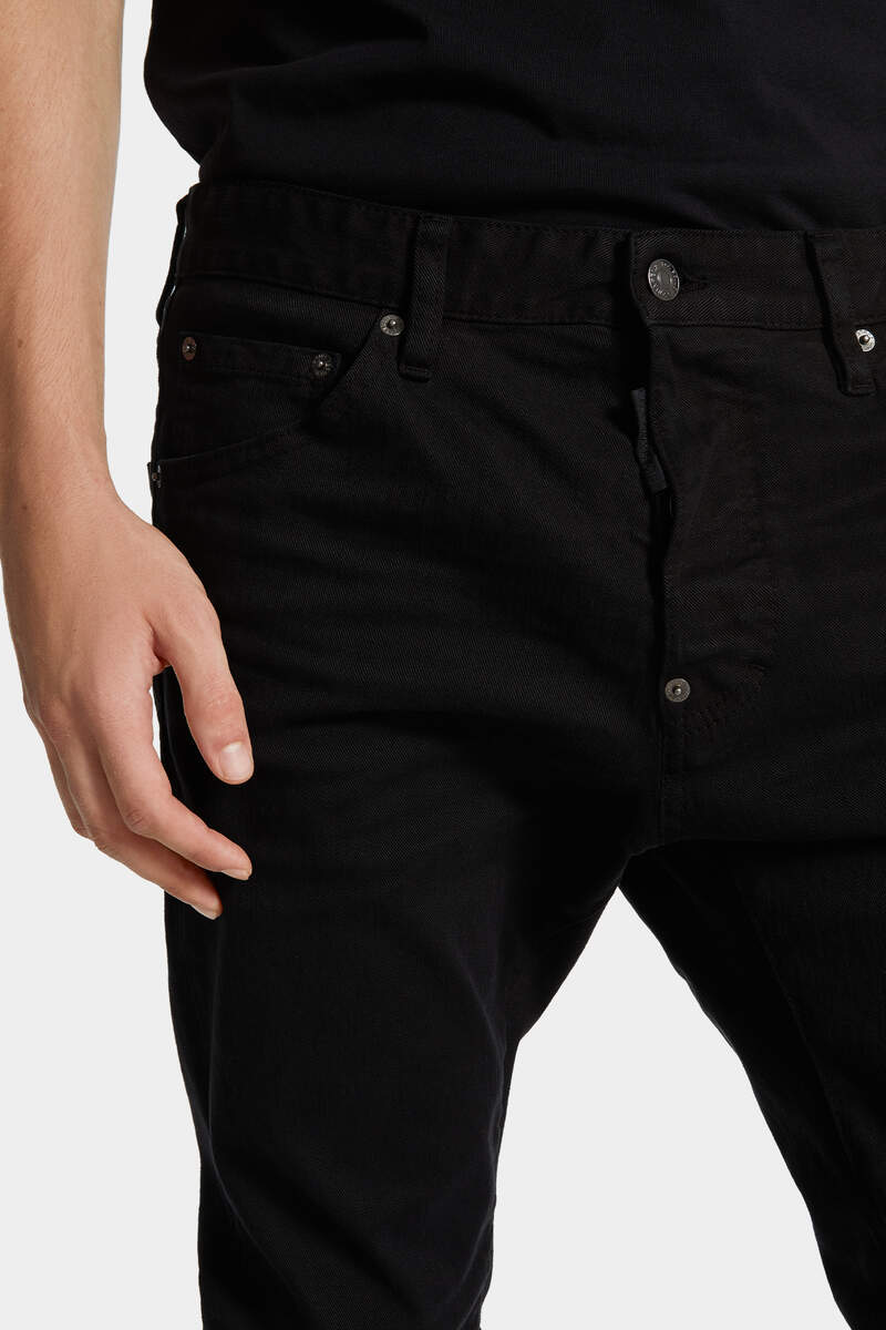 Dsquared2 Belt-loop Jeans In Black