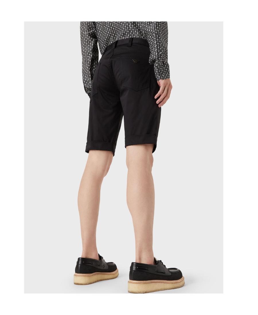 Emporio Armani Fitted Tailored Shorts In Black