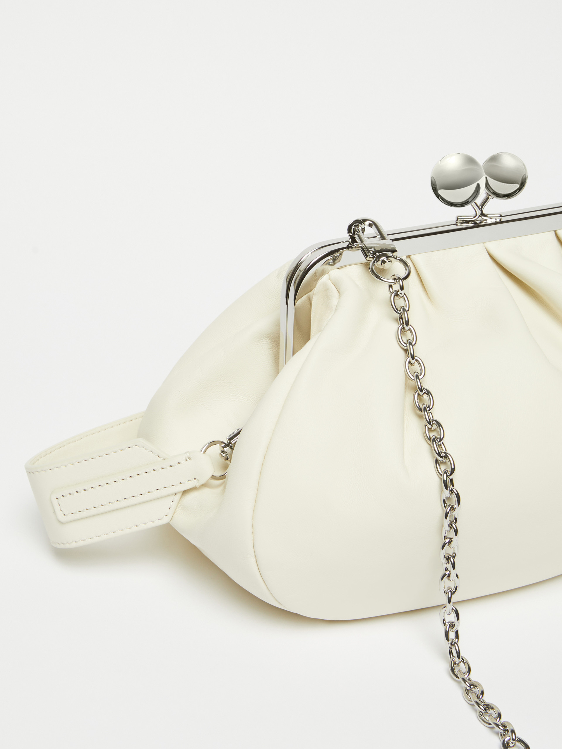 Weekend Max Mara Medium Pasticcino Bag In White