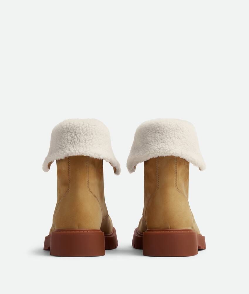 Bottega Veneta Haddock Shearling-lined Nubuck Ankle Boots In Brown