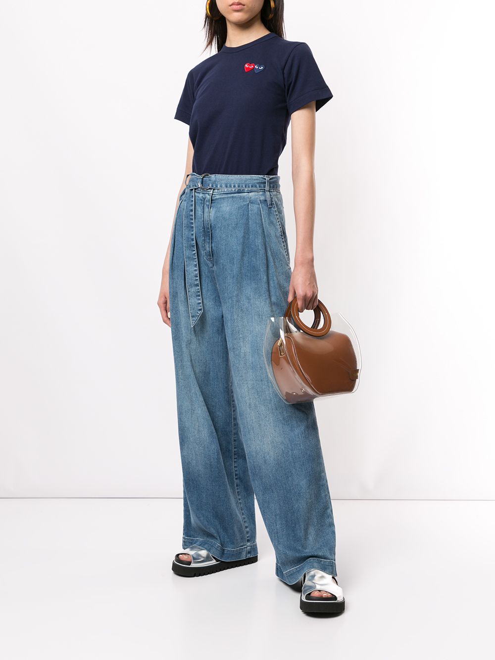 Comme Des Garçons Play Logo Embroidered Crew Neck T-shirt In Black