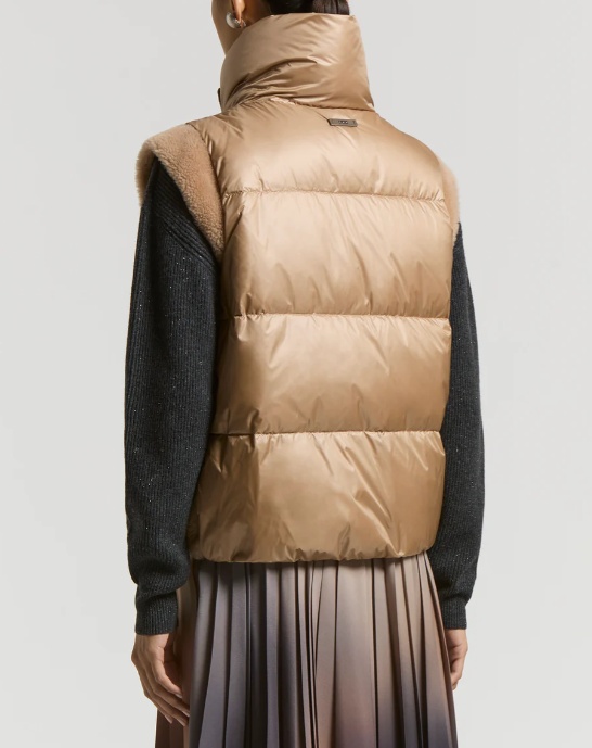 Peserico Down Vest With Winged Collar In Brown