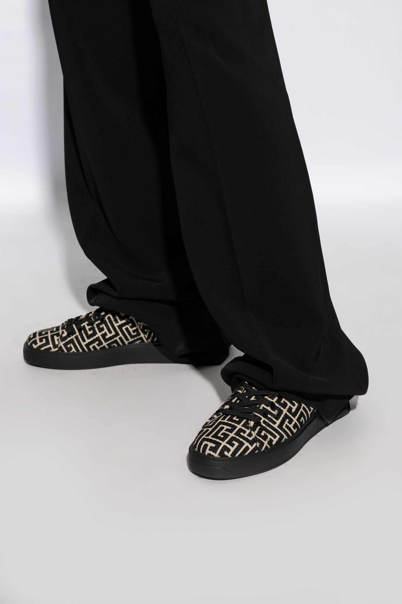 Balmain Black Low Top Sneakers In Black