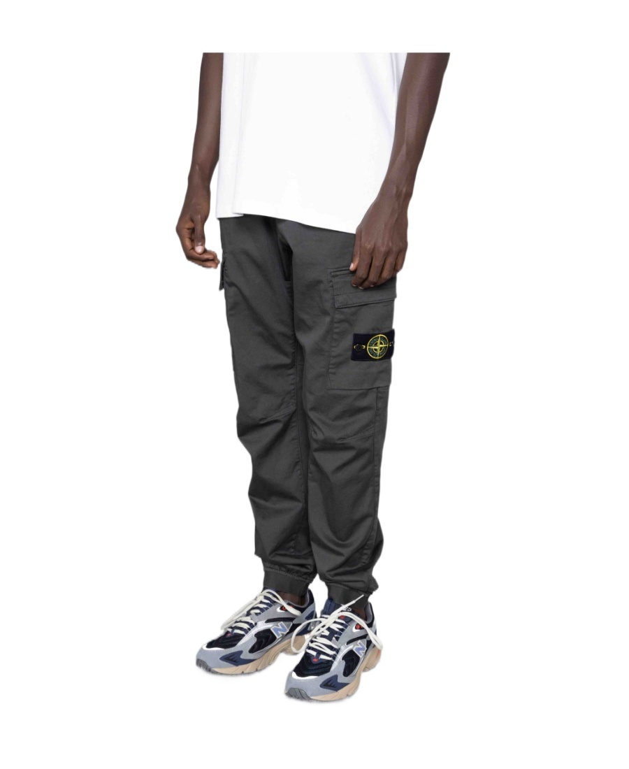 Stone Island Compass-patch Cargo Trousers In Gray