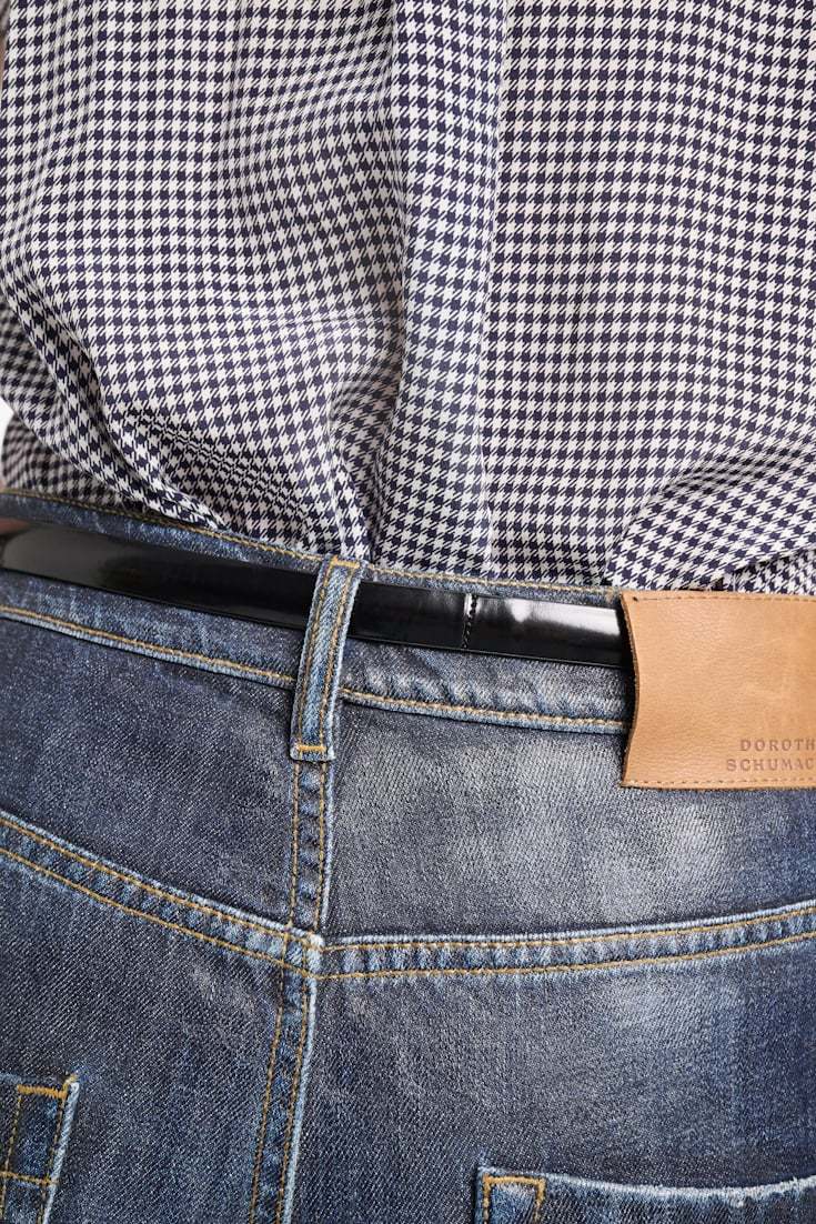 Dorothee Schumacher Thin Leather Belt With Signature Buckle In Black
