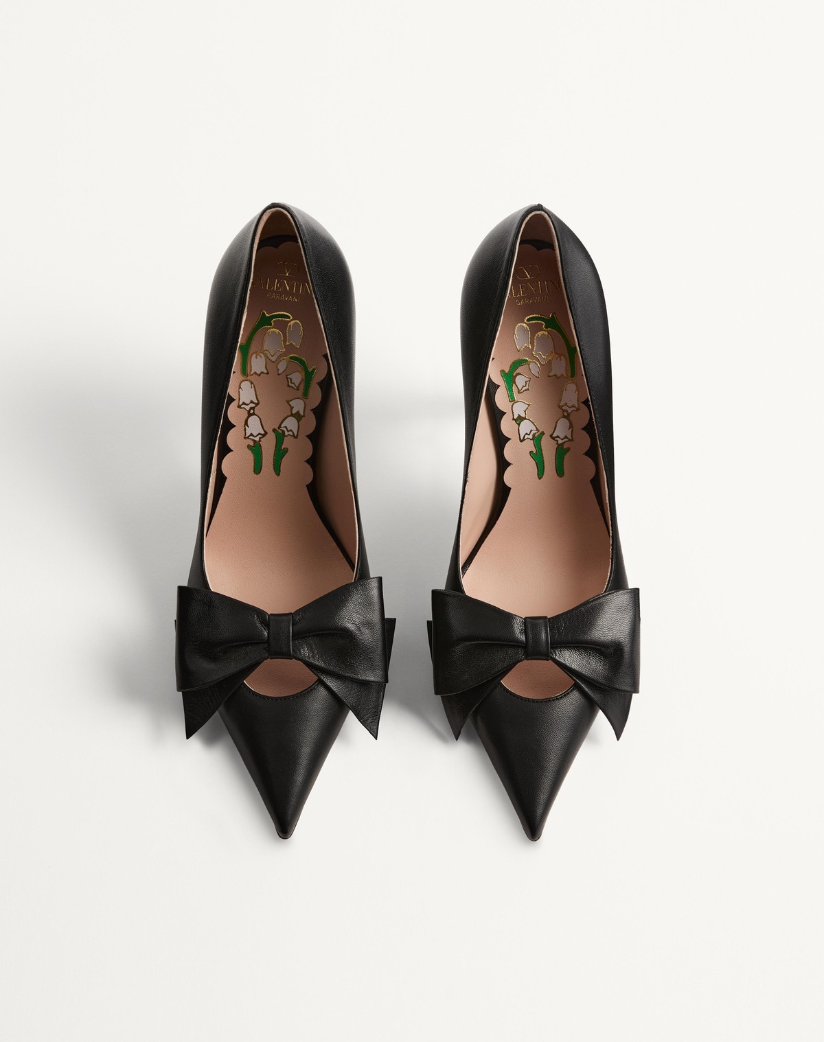 Valentino Garavani Bowow Pump In Kidskin 100mm Woman Black 39 In Black