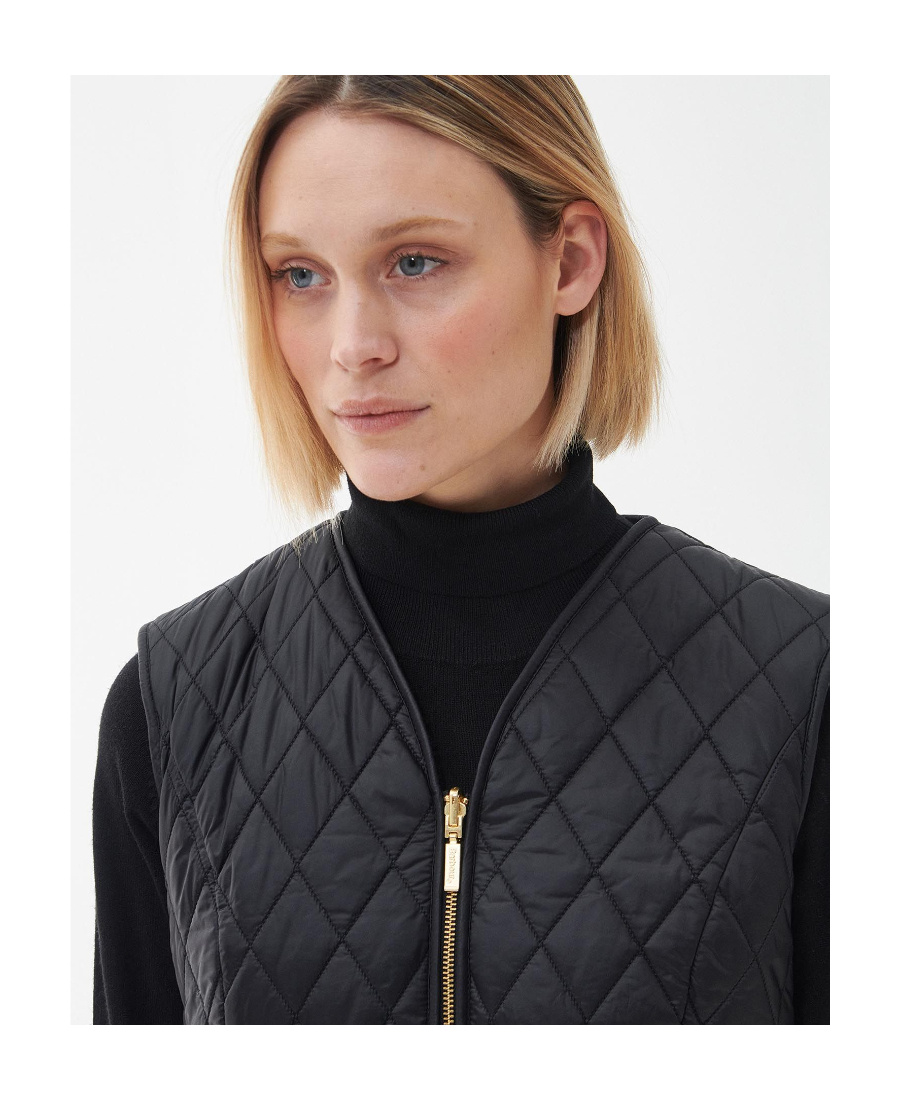 Barbour Logo-embroidered Quilted Reversible Gilet In Black