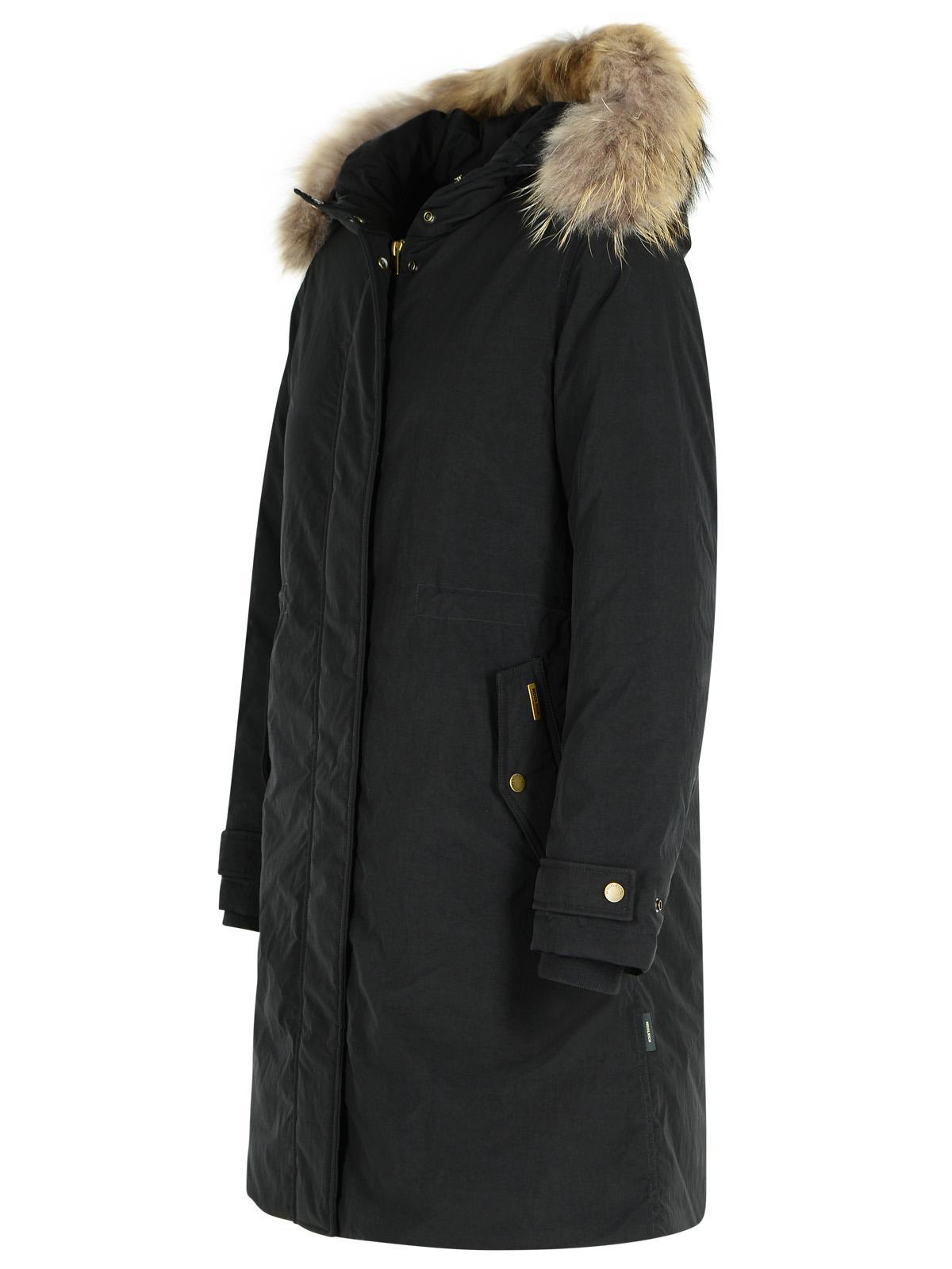 Woolrich Long Sleeved Hooded Coat In Black