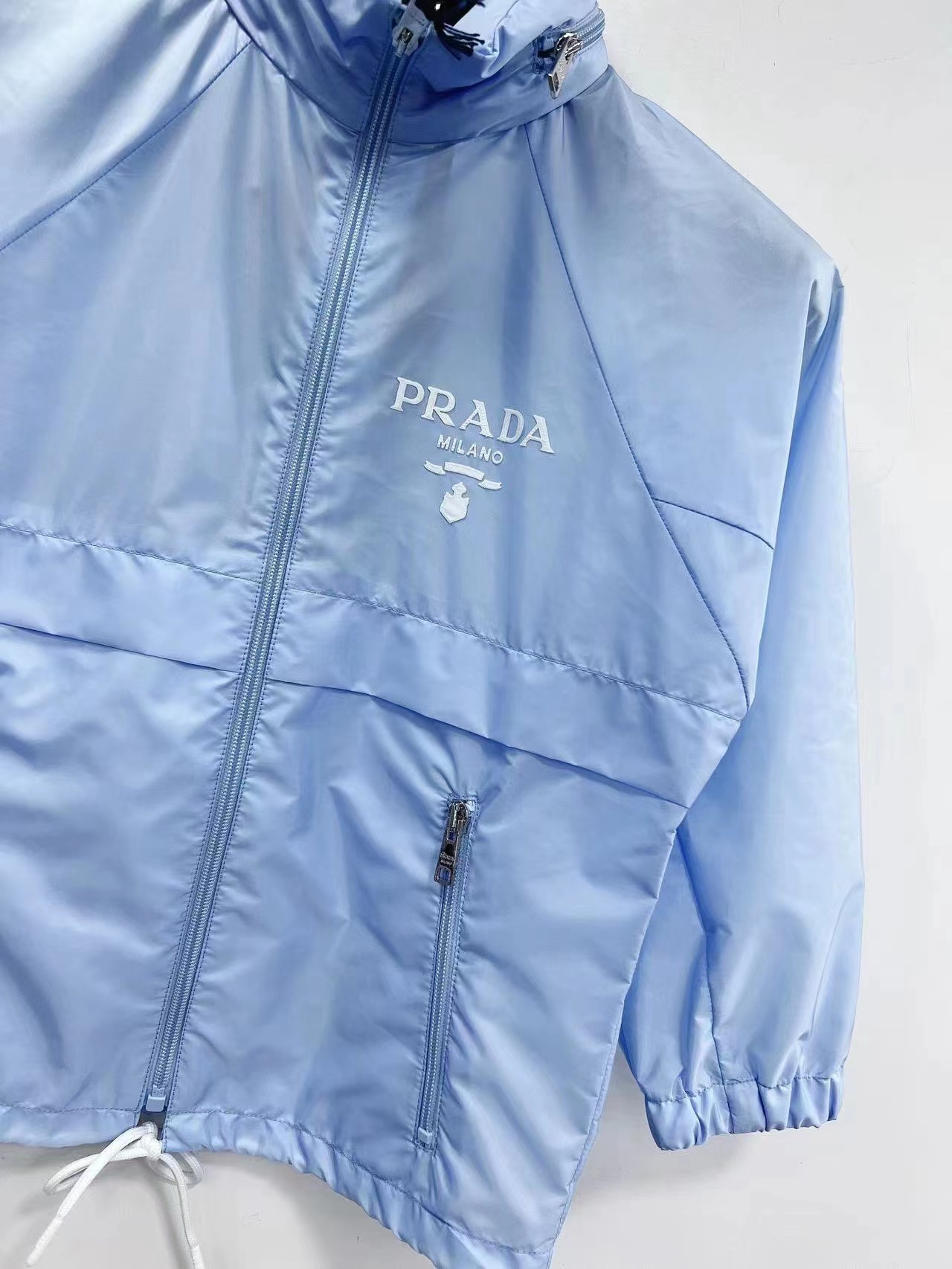Prada Logo Zipper Casual Jacket In Blue