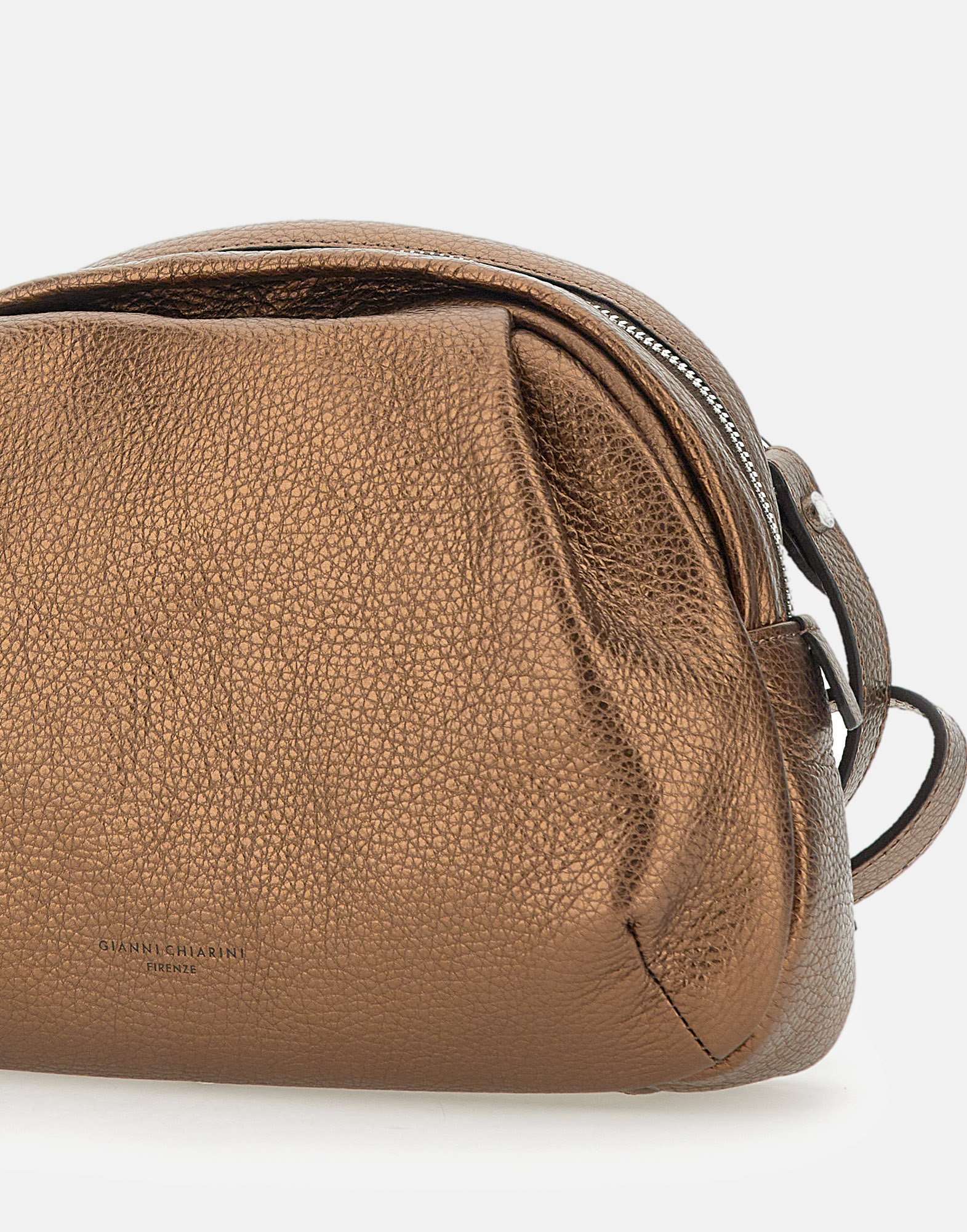 Gianni Chiarini Emanuela Zipped Shoulder Bag In Brown