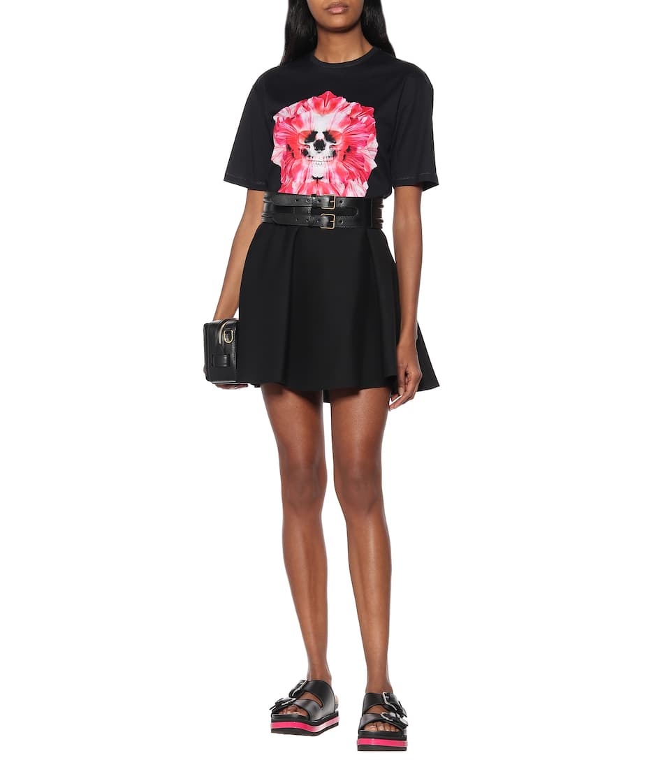 Alexander Mcqueen T-shirt With Round Neck And Short Sleeves In Black