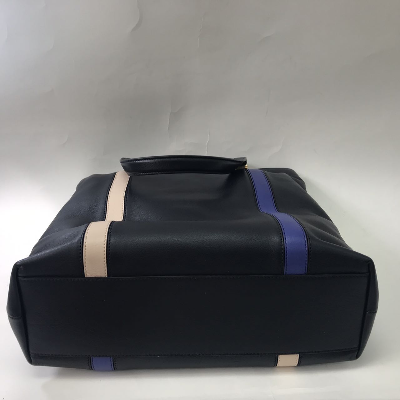 Tod's Rectangular Handbag In Black