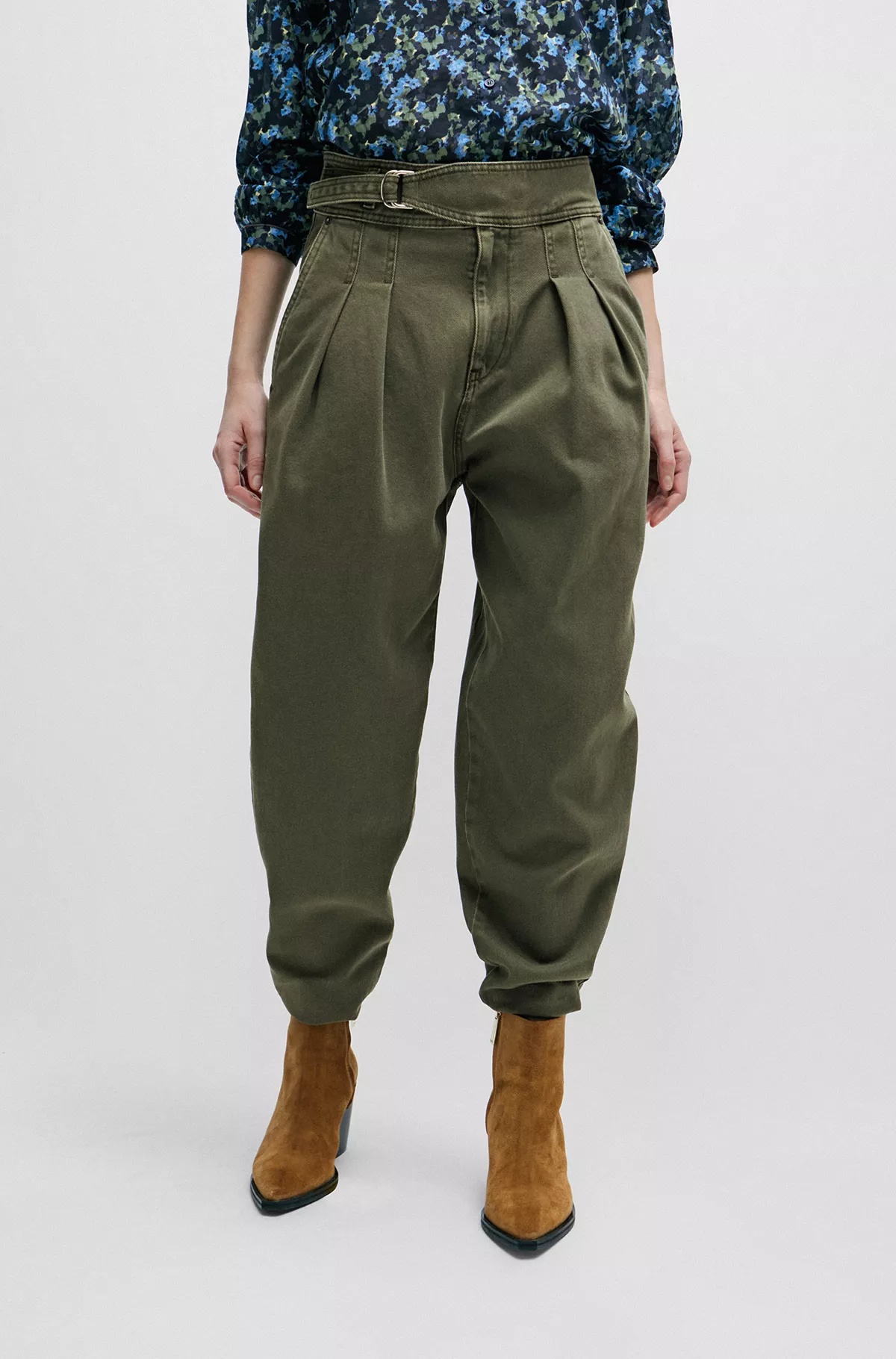 Hugo Boss Pleated Tapered Cotton Trousers In Green