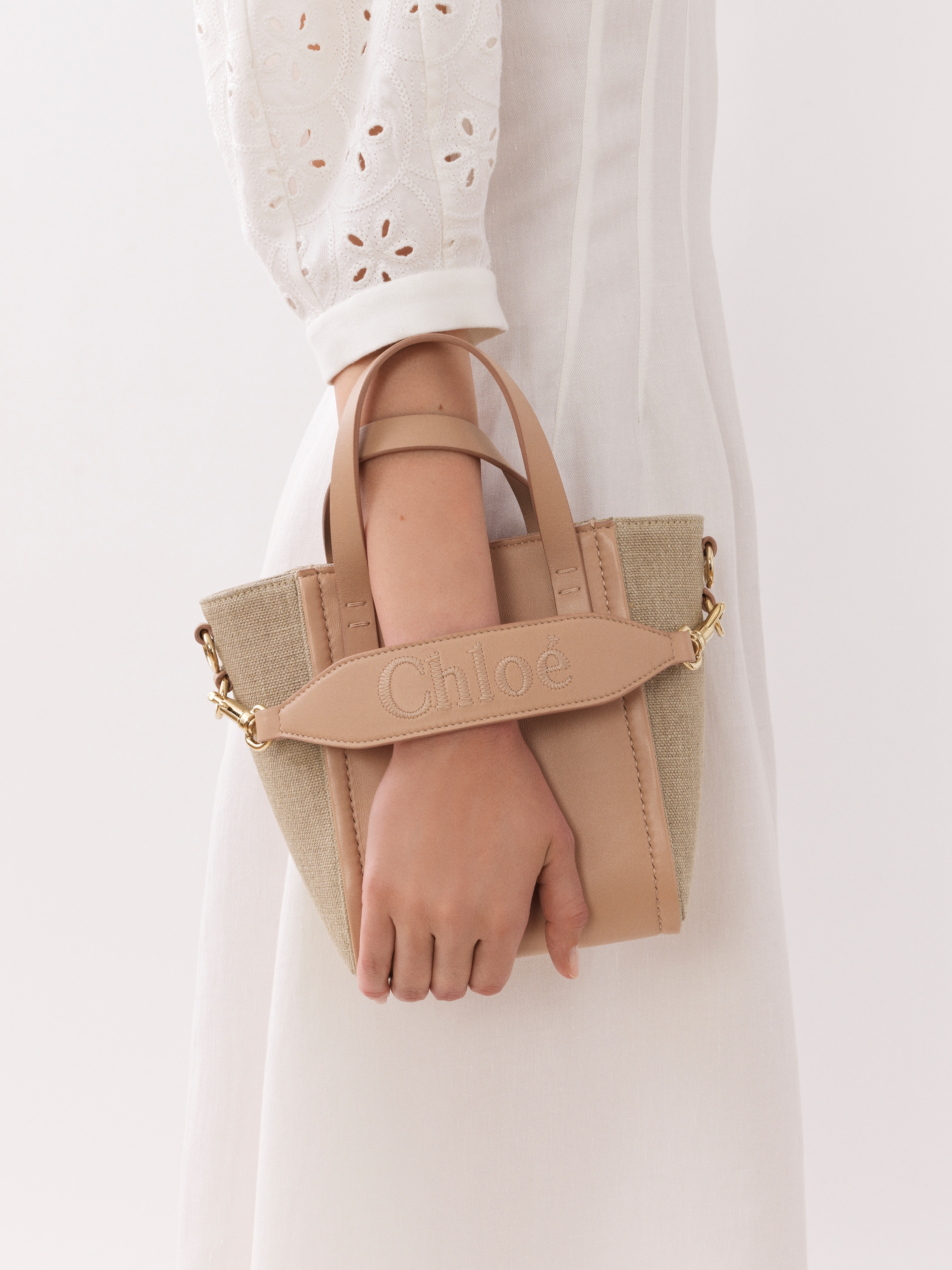 Chloé Small Sense Tote Bag In Nude