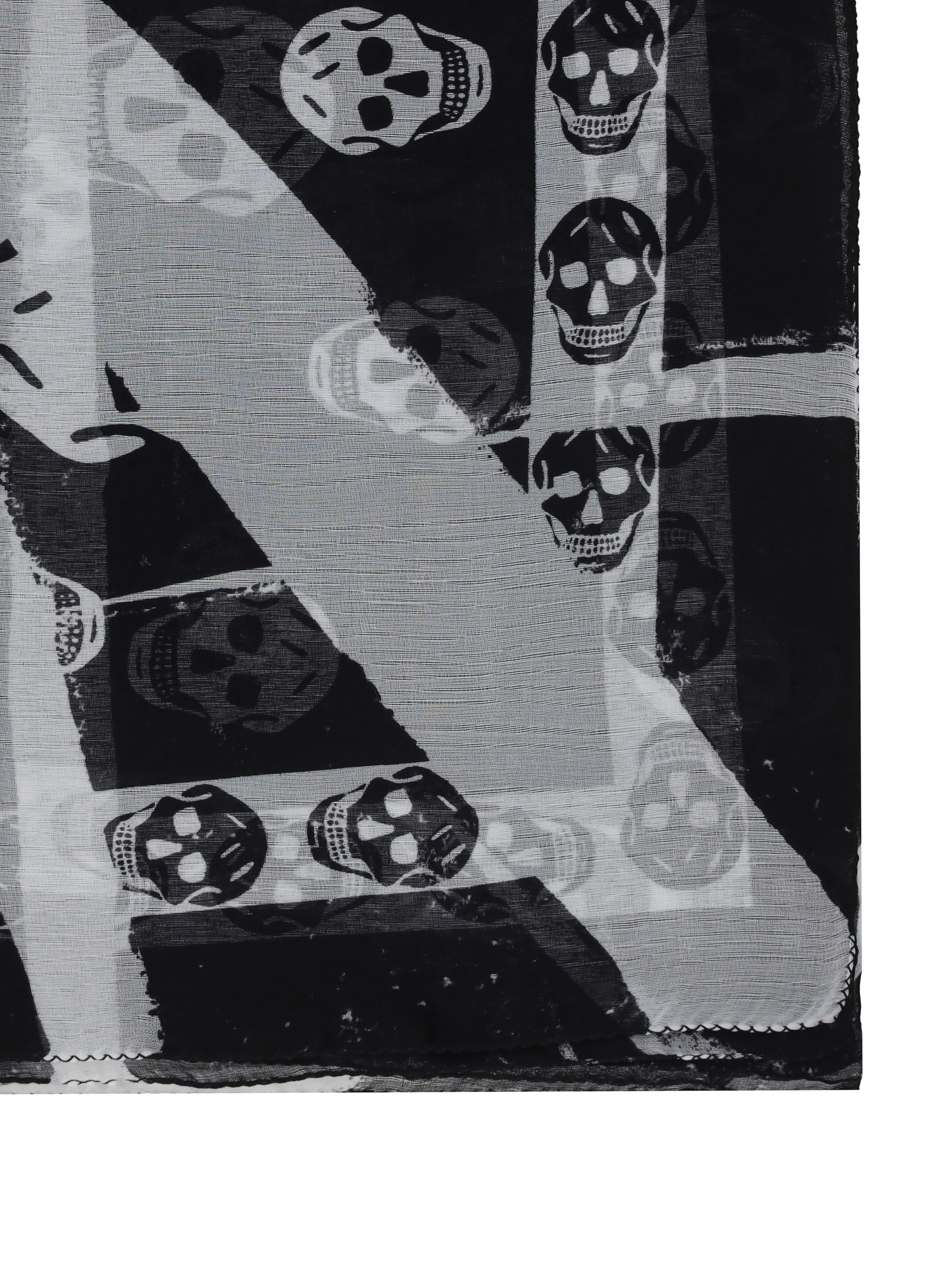 Alexander Mcqueen Classic Skull Wool Scarf In Black