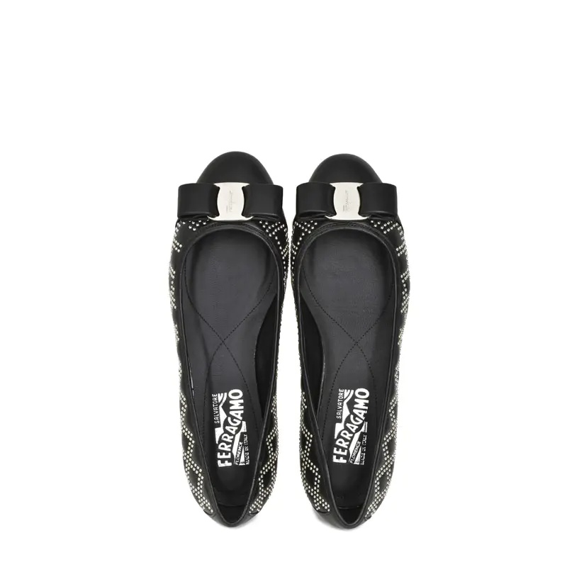 Ferragamo Rivet Ballet Shoes With Round Head In Black