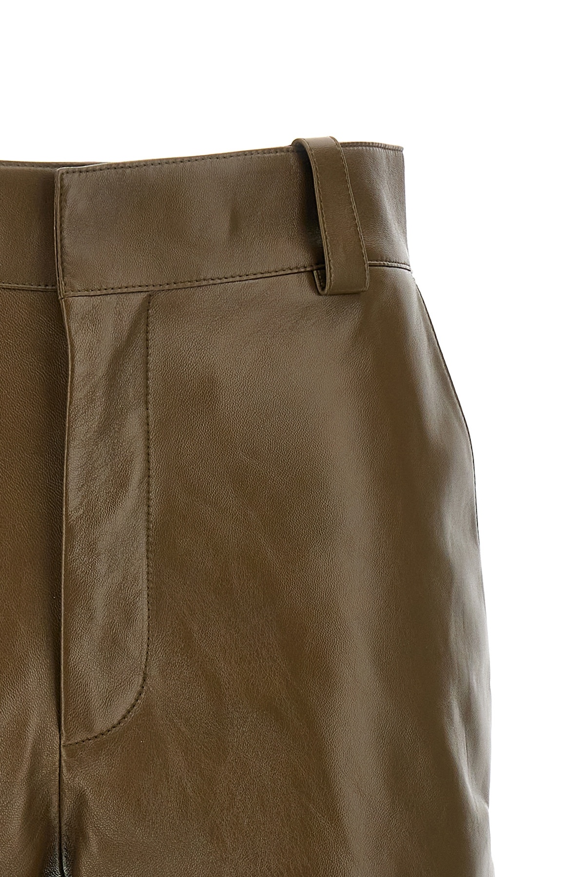 Chloé Nappa Shorts Bermuda, Short Green In Brown