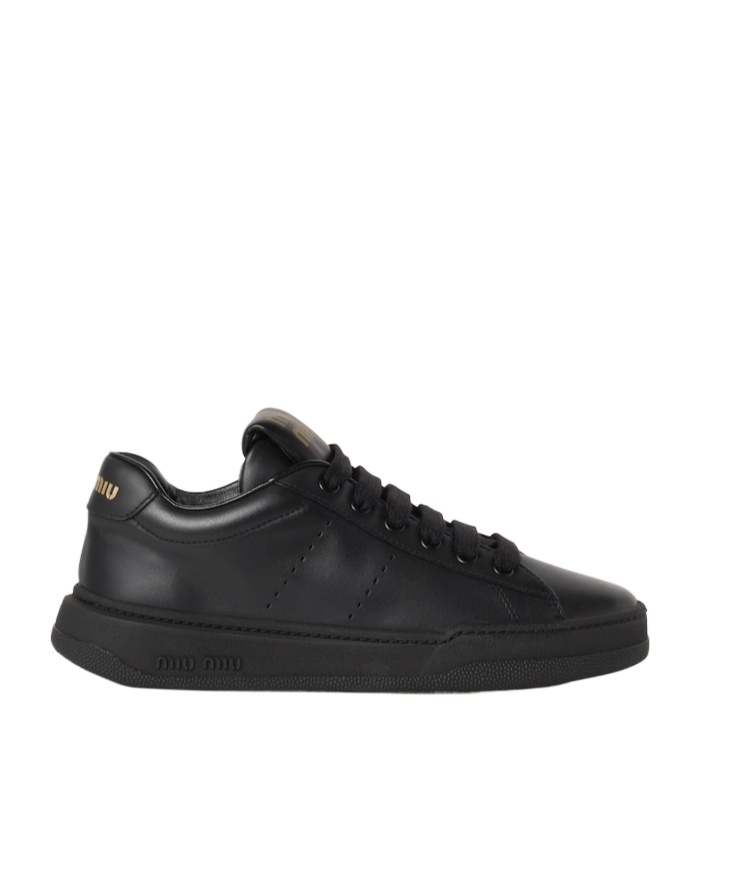 Miu Miu Lace-up Low-cut Casual Shoes In Black